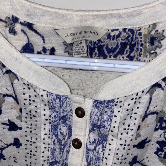 Blouse - Picture 2 of 3